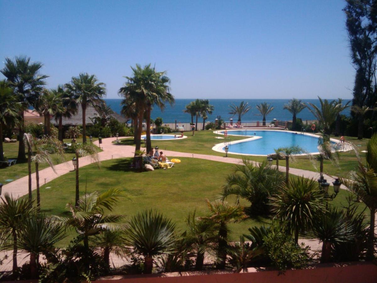 Don Juan Beach Resort Estepona Esterno foto