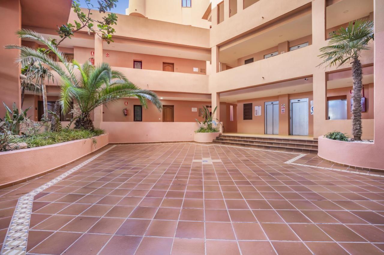 Don Juan Beach Resort Estepona Esterno foto
